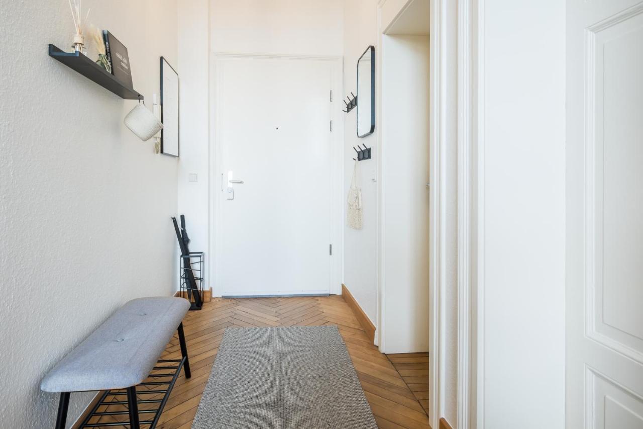Schwarzlins Loftraum - Stilvolles Apartment Mit Smart Tv, Netflix, Disney Plus, Schnellem Wlan, Parken, Nespresso Sankt Ingbert Dış mekan fotoğraf