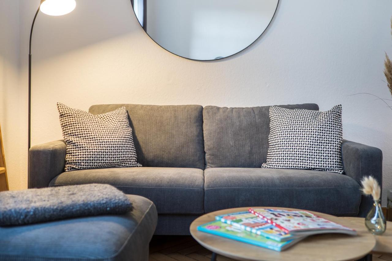 Schwarzlins Loftraum - Stilvolles Apartment Mit Smart Tv, Netflix, Disney Plus, Schnellem Wlan, Parken, Nespresso Sankt Ingbert Dış mekan fotoğraf